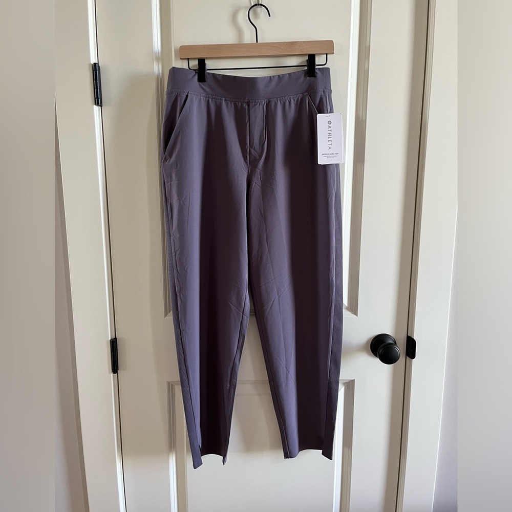 Athleta Brooklyn Ankle Pants. Size 8.